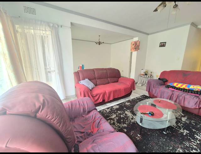 3 BEDROOM TOWNHOUSE TO LET IN THREE RIVERS